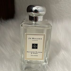 Jo Malone nectarine blossom and honey cologne
